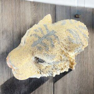 1998 Boyds Bear figurine DeskAnimals Lucy Tigerocious Momnius Tiger Resin Figure